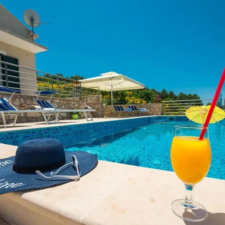 Gorgeous In Veliki * Zaton (Dubrovnik-Neretva)