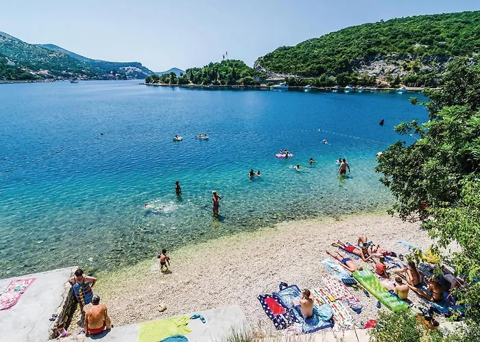 Gorgeous In Veliki *