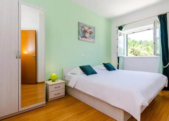 Gorgeous In Veliki Hébergement de vacances