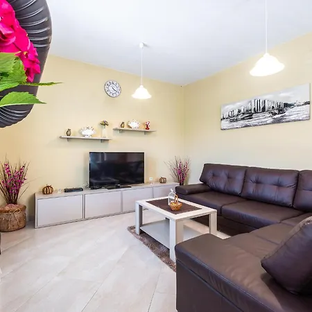 Gorgeous In Veliki Zaton (Dubrovnik-Neretva)