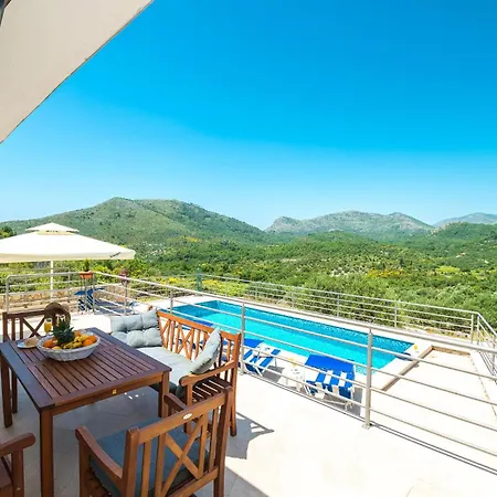 Front In Veliki Tatil Evi Zaton (Dubrovnik-Neretva)